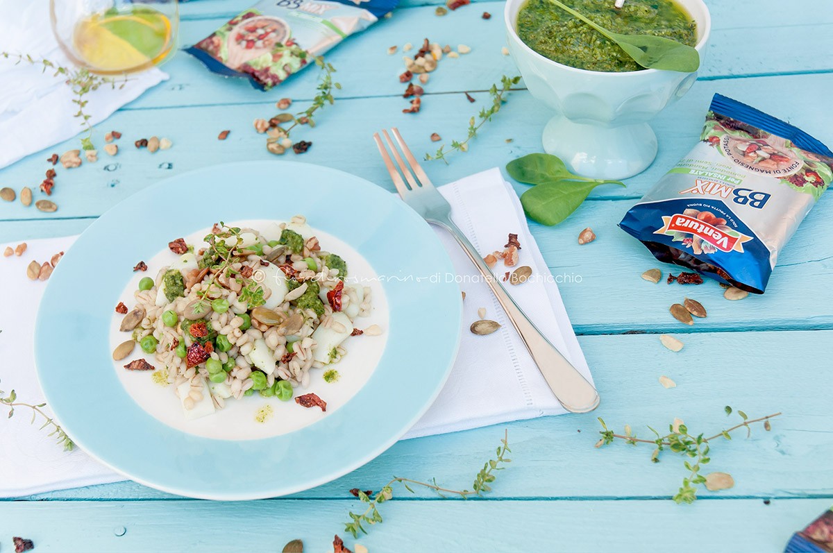Insalata di orzo con totani, pesto, piselli e Frutta Secca Ventura