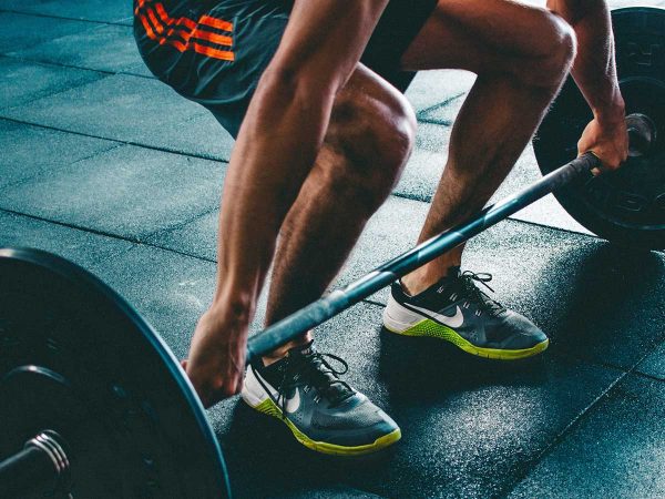 Alla scoperta del weightlifting: sollevamento pesi e alimentazione Alla scoperta del weightlifting: sollevamento pesi e alimentazione